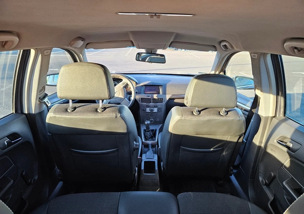 Opel Astra cena 6999 przebieg: 326000, rok produkcji 2006 z Legionowo małe 301